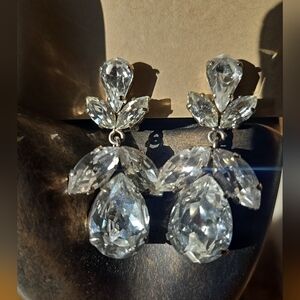 Beautiful Sparkling Vintage Rhinestone Clip On Earrings Bridal Glam